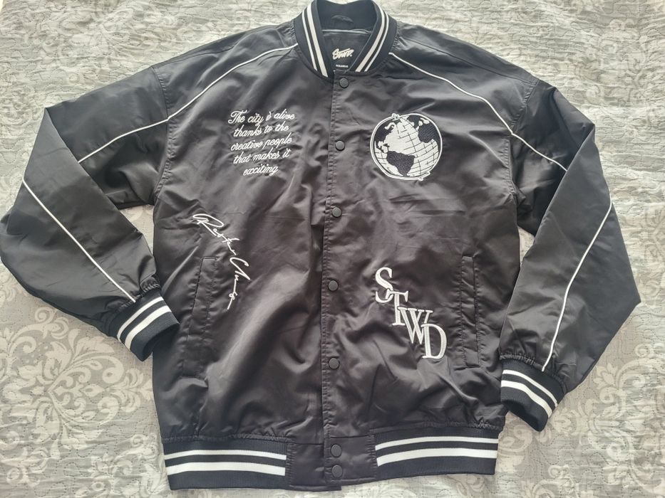 Geaca Pull&Bear  de toamna/primavara marime L