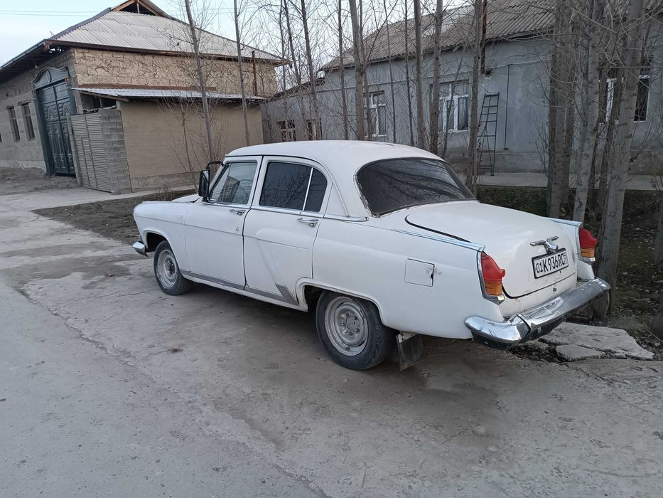 Волга газ 2141 Сотилади