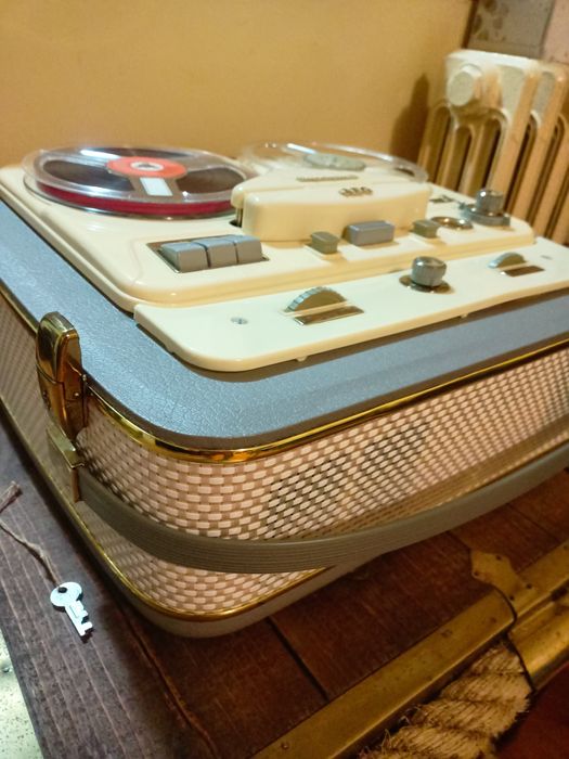 Telefunken m 85 restaurat de expozitie