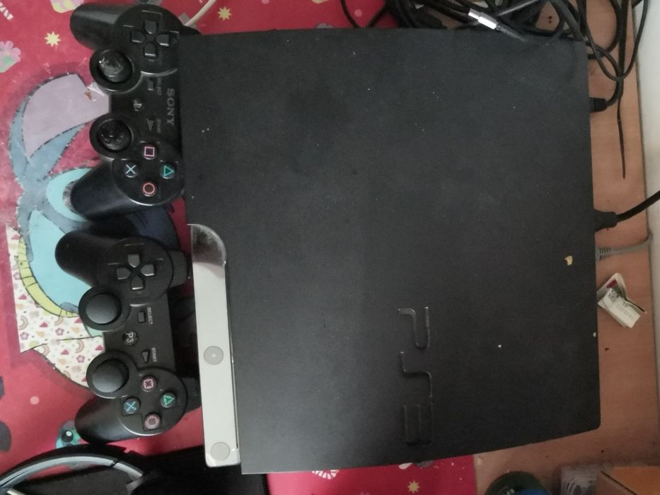 PS3 2 controlăre și 10 jocuri