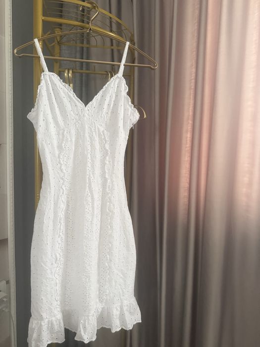 GUESS - оригинална рокля - по договаряне