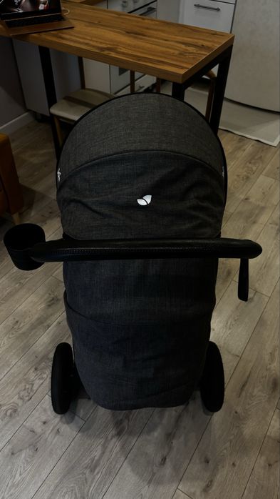 Коляска прогулочная Jole