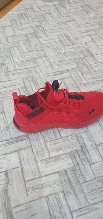 Orginalni maratonki puma nomer 43 .