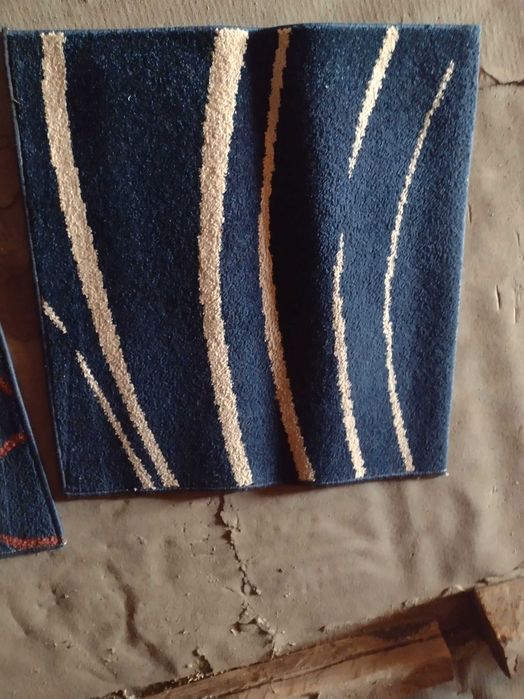 Set 3 covoare 160x164 cu 80x75 si scaun de birou pentru copil