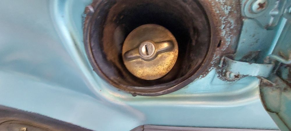 Продавам на части  Volkswagen Polo -1991 г.