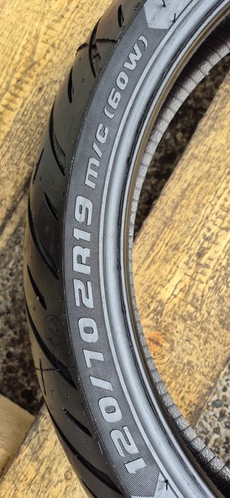 O anvelopa moto fata noua Metzeler 120/70 ZR19M/C,dot 2019.