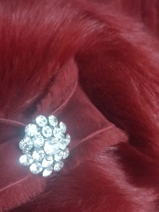 Натуралка  !  шикарная !