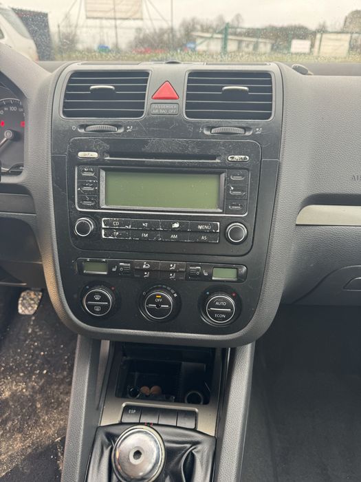 Голф 5 1.9 105кс