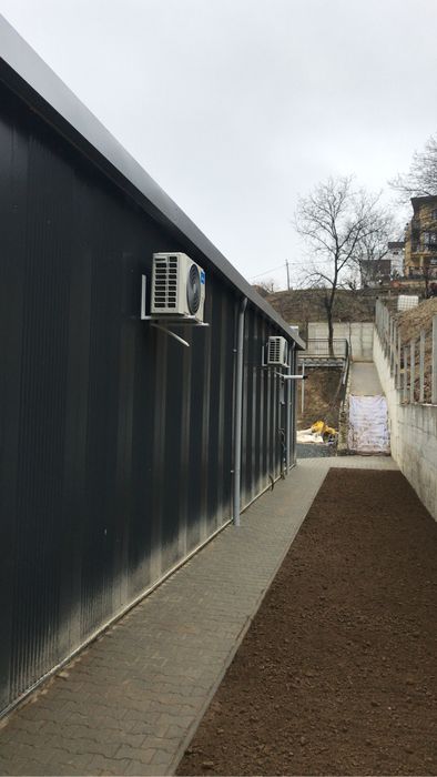 Hala pe schelet metalic