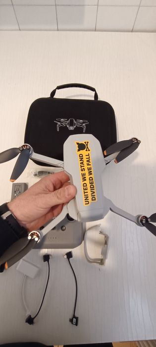 DJI Mini 4K – stare excelentă, pachet complet, 2 baterii