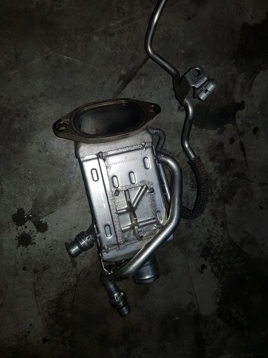 Racitor gaze evacuare B57D30C 5.0D M50D bmw g30 g31 g11 g12 g32