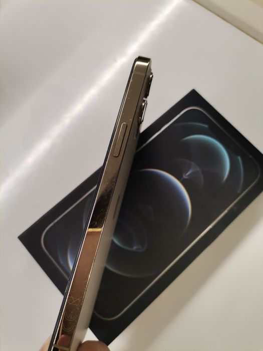 Iphone 12 pro max 128BG+ 3 Калъфа подарък