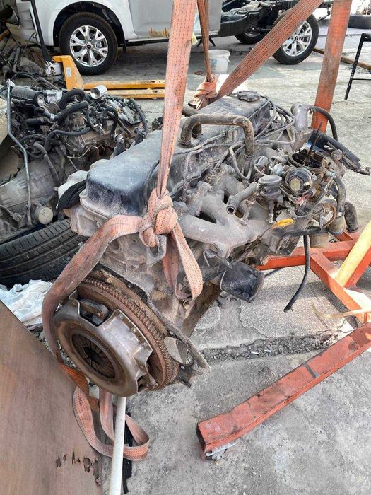 Продам двигатель Nissan Patrol Y60 (4.2 бензин, карбюратор)