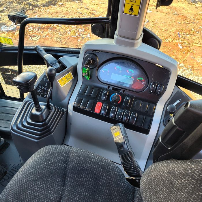 Vand Buldoexcavator CAT 428F2