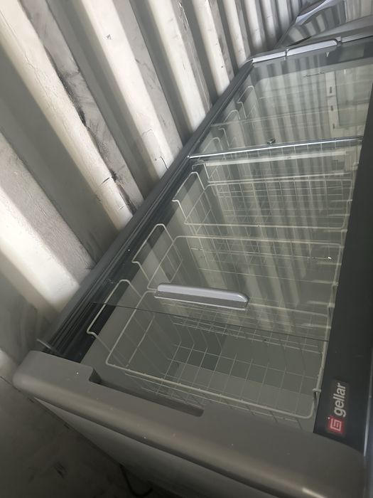 Продаю морозилку