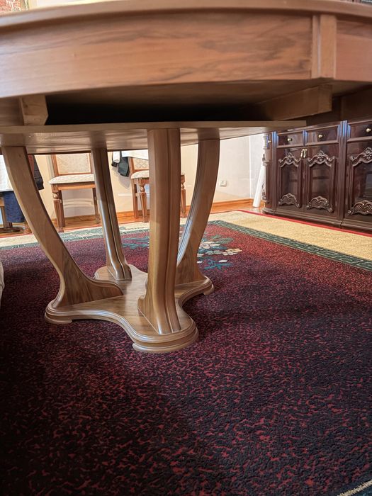 Продажа Мебели. Стол.