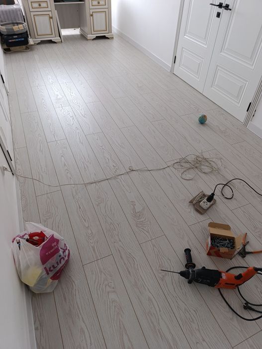 Укладка ламината, выравнивание полов