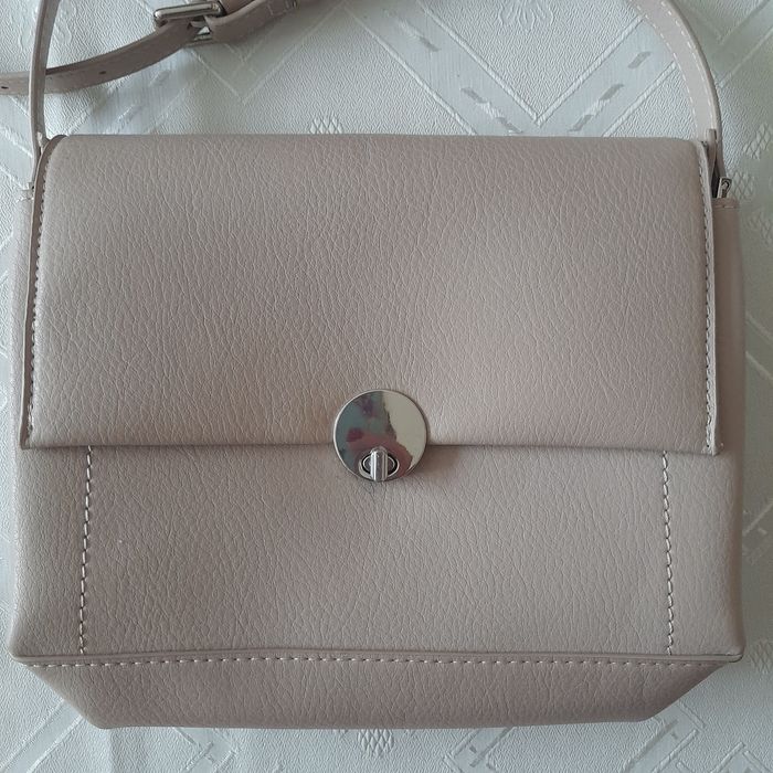 Дамска чанта С&А много добро състоояние