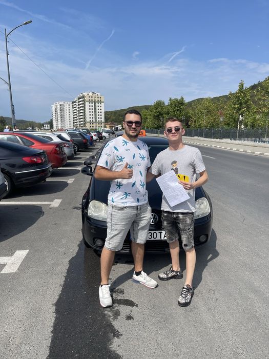 Instructor auto categoria B  Manuala ( Golf 6) sau Automata