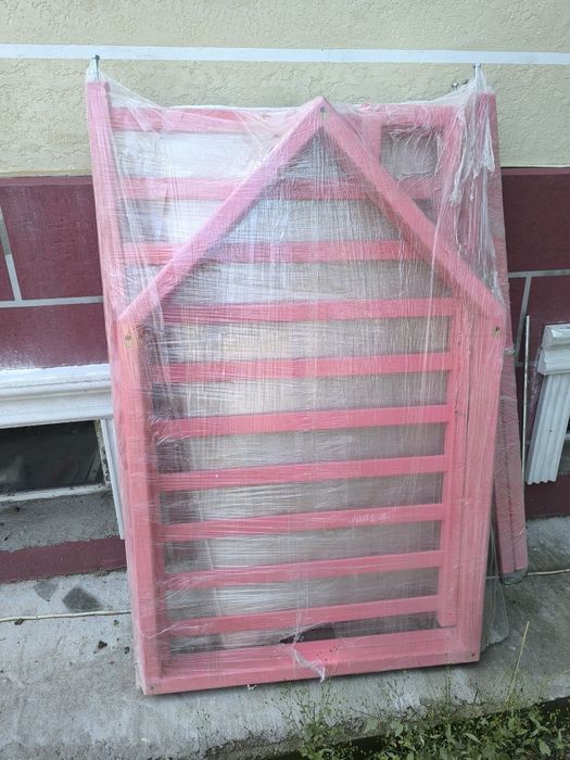 Продам детскую кроватку домик
