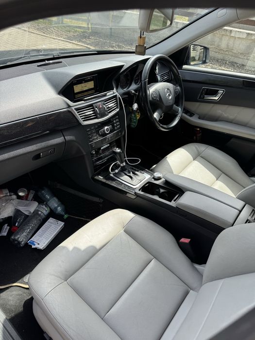 Mercedes E class volan drepta