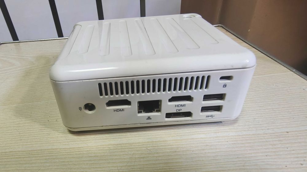 Мини ПС Asrock Beebox n3000 4g