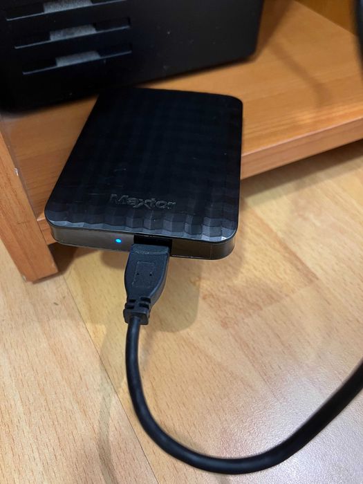 Външен диск Maxtor 1TB