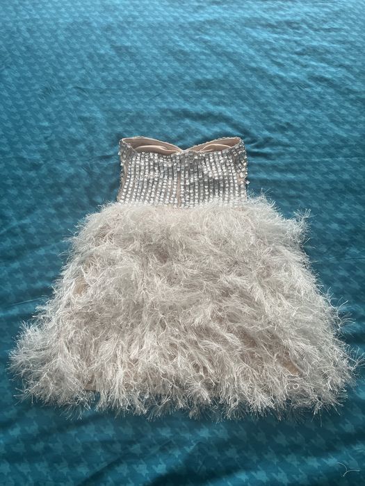 Rochie scurta cu pietricele
