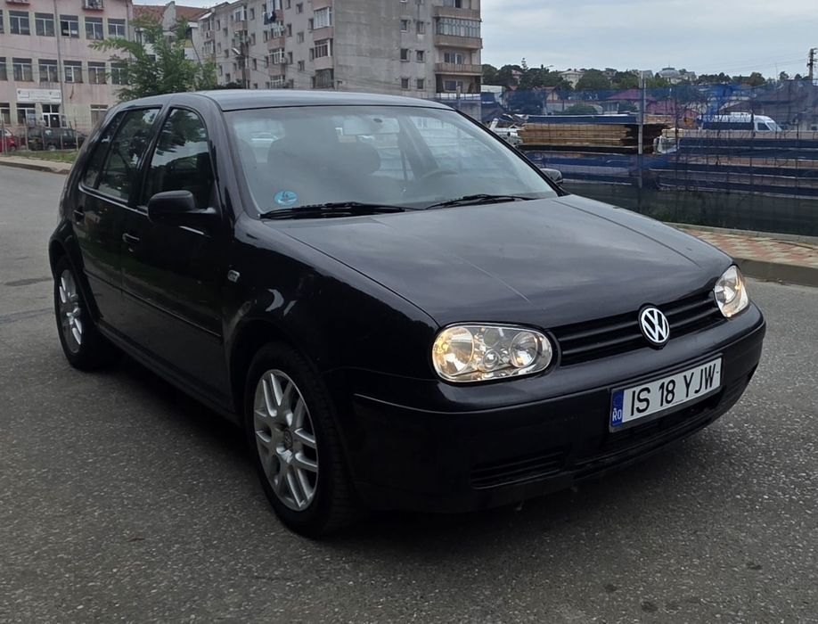 Golf 4  1.6 benzina