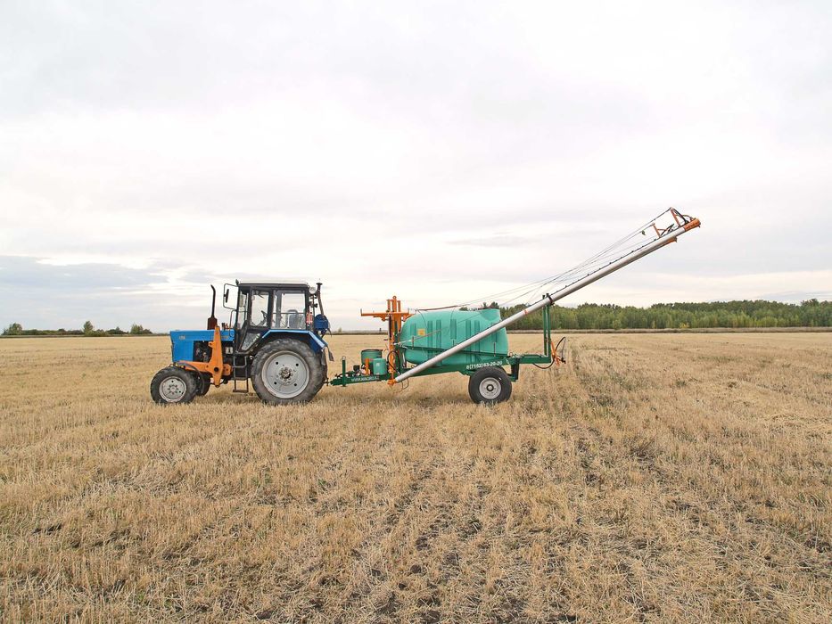 Прицепной опрыскиватель
