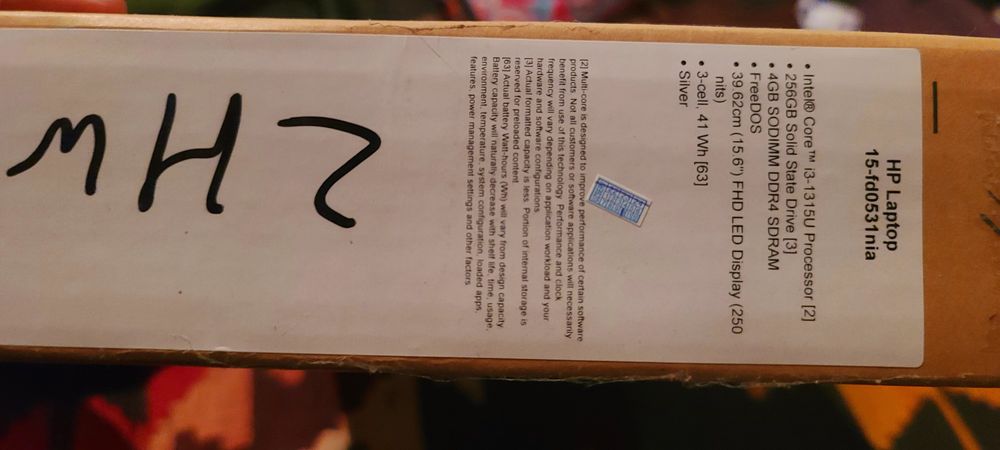 HP core i3 1315U 13 avlod notebook 5 oy bo'ldi olinganiga yangidek hor