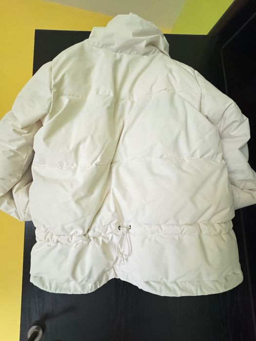 Дамски зимни якета: Nike с патешки пух и Roxy