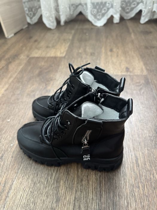 Продается осенне-весенняя обувь