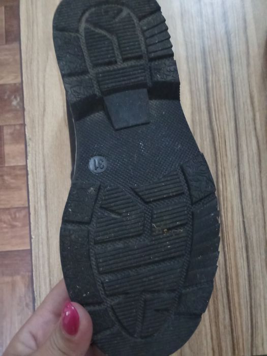 Продам совершенно новые туфли