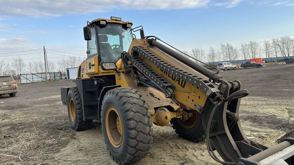 Погрузчик телескопический