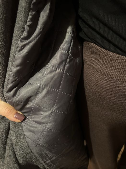 Продам серое пальто осень-зима