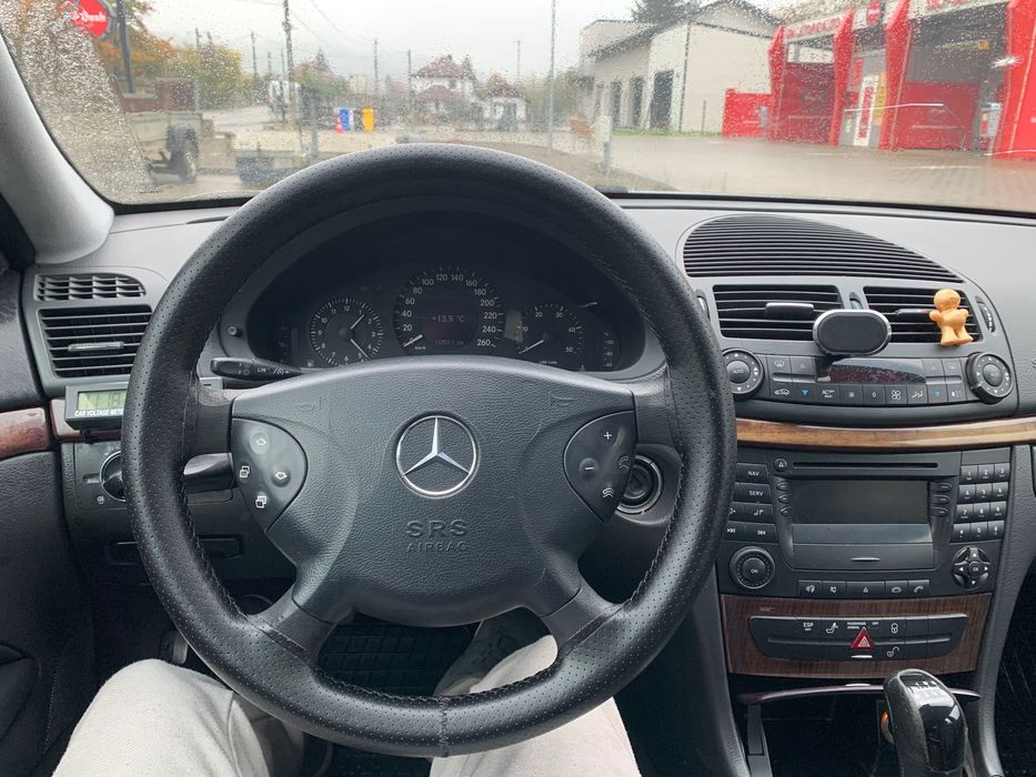 MERCEDES-BENZ E-Class 2003 — imagine 4
