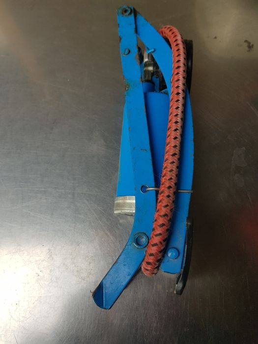 Pompă auto de picior