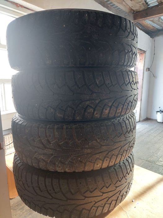 Продам шины на 17/65/225