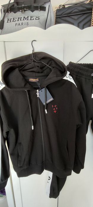 Екип комплект костюм