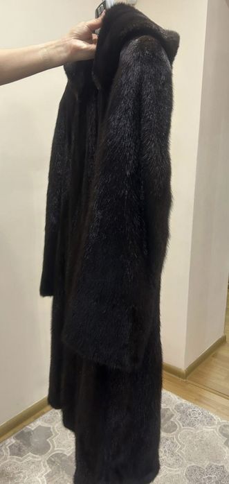 Продам норковую шубу