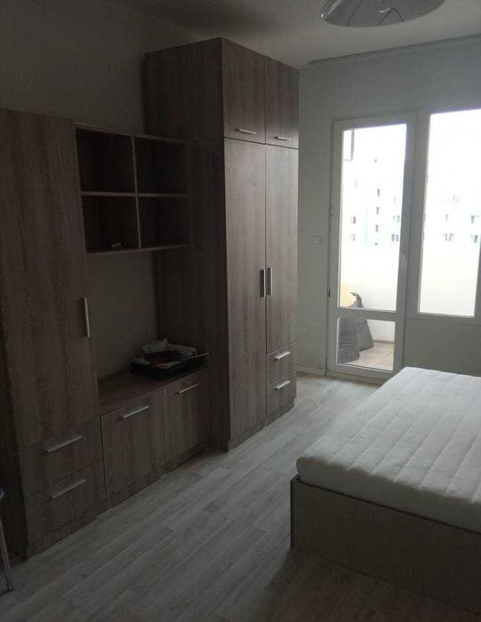 Дава се под наем Двустаен апартамент в Бургас, Меден рудник - зона А - 50 кв.м за 150 € - Снимка #1