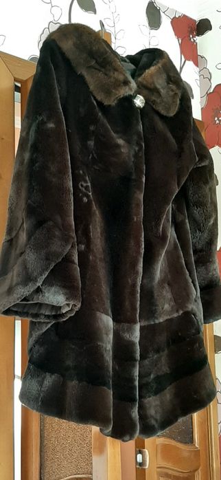 Продам шубу норка бобер