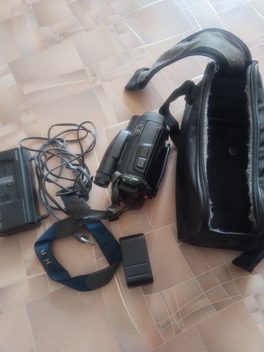 Продам видеокамеру.