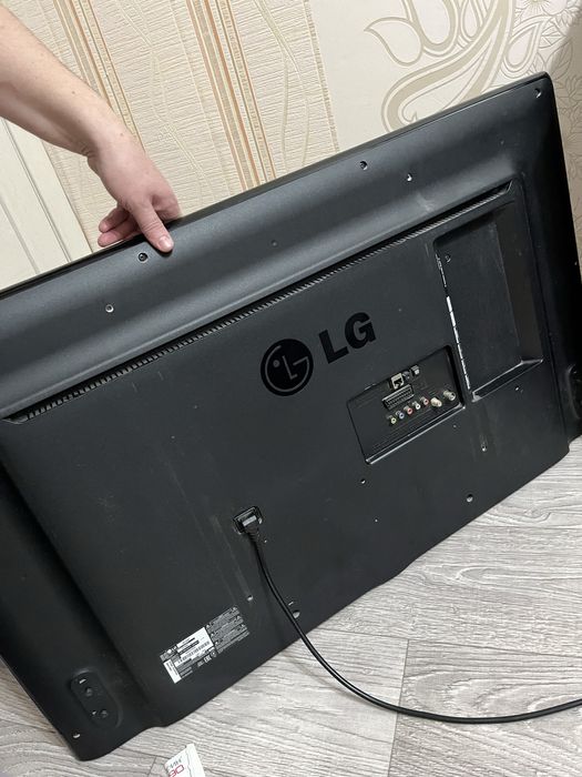 Продам телевизор LG 109