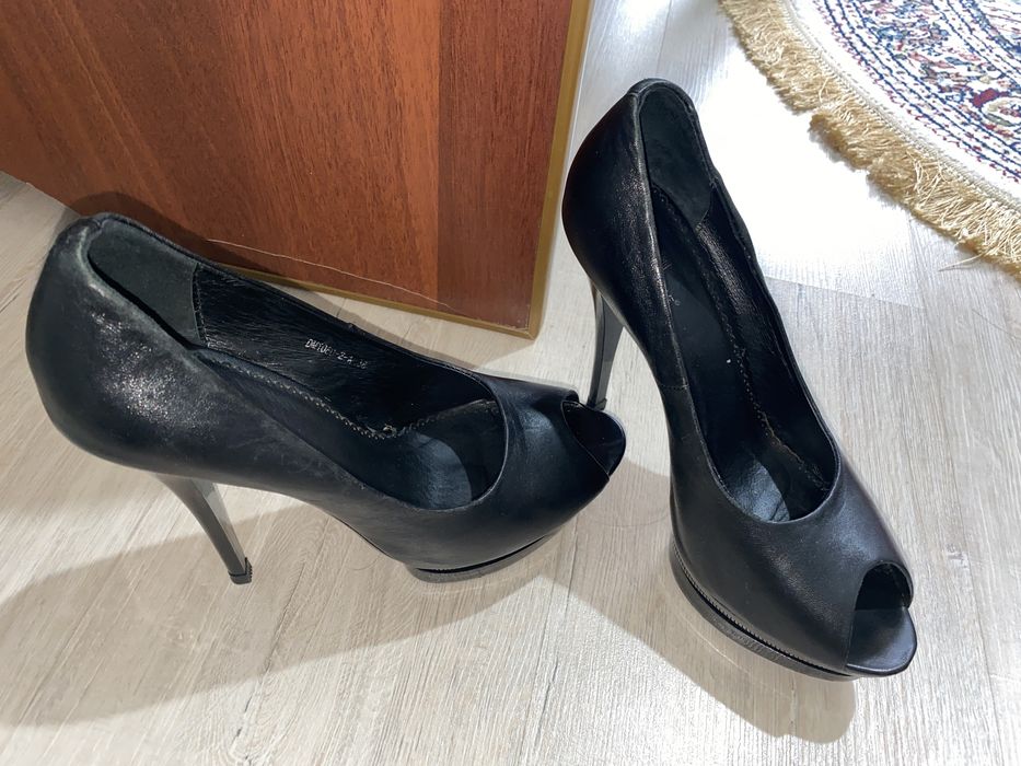 Туфли шпилька