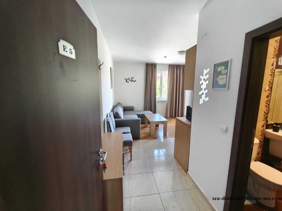 Продава се Двустаен апартамент в к.к. Слънчев бряг - 55 кв.м за 6 €/кв.м - Снимка #3