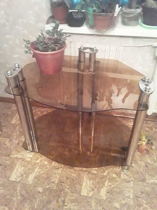 Подстаавка,диван