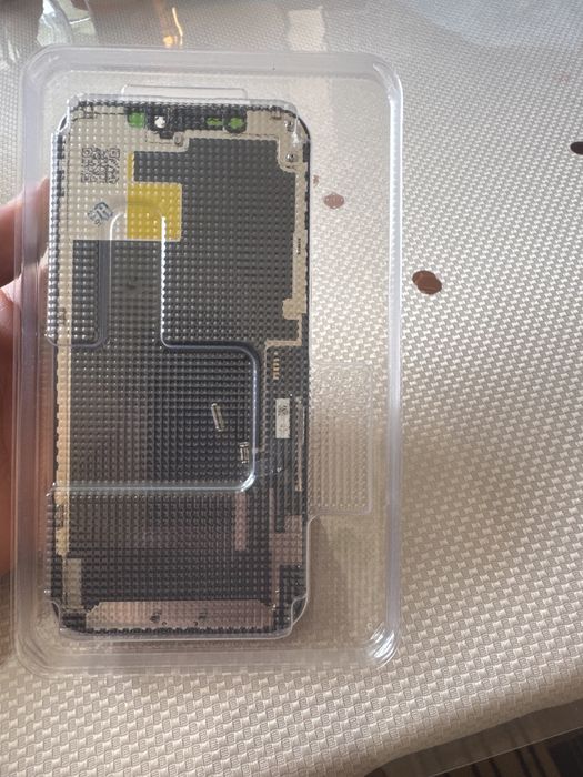 Нов дисплей за iphone 12