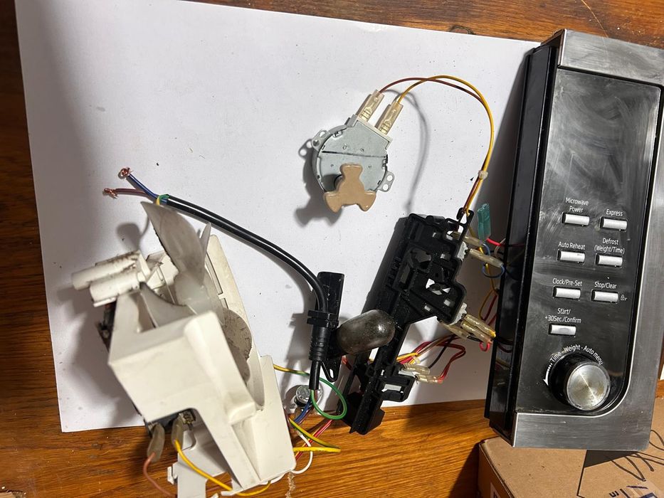 Piese cuptor cu microunde Beko MOF23110X, 23 L, 800 W, Electronic, Tim